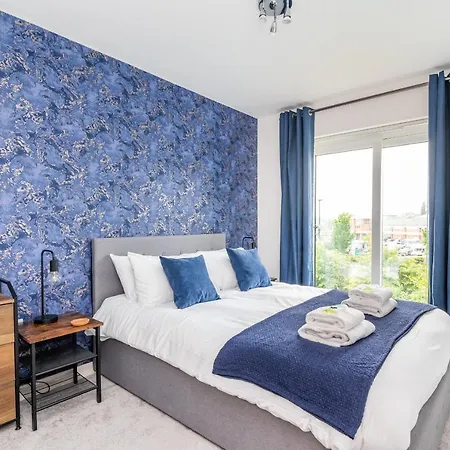 Pass The Keys Modern, Light And Airy 2 Bed Apt With Free Parking Apartment *